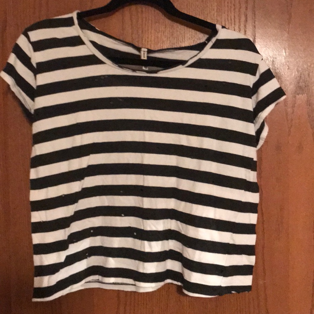 Emma & Sam distressed striped crop t shirt